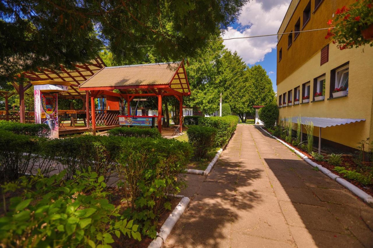 Hotel Osrodek Wypoczynkowy Dolomity Jedwabno Exteriér fotografie